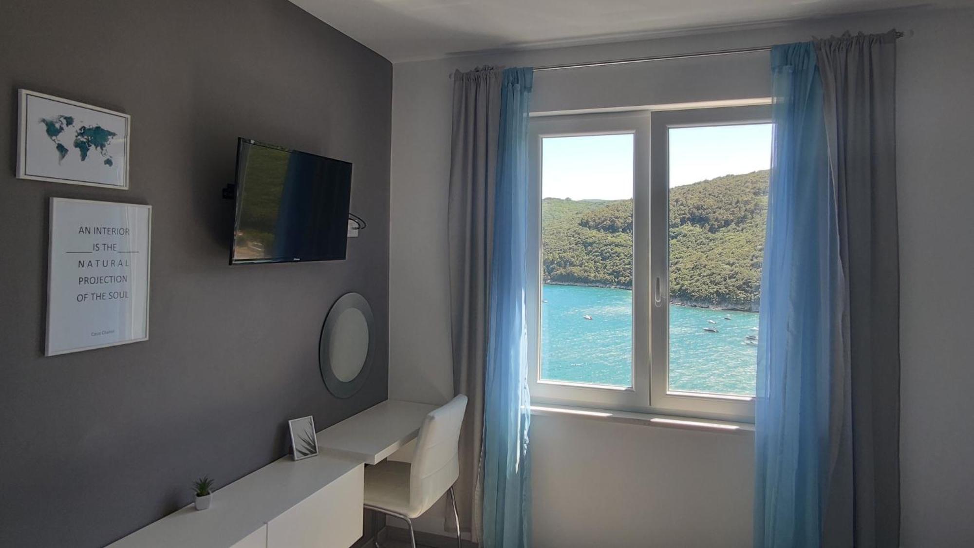 Apartment Noemi With A Direct Beach View Rabac Kamer foto
