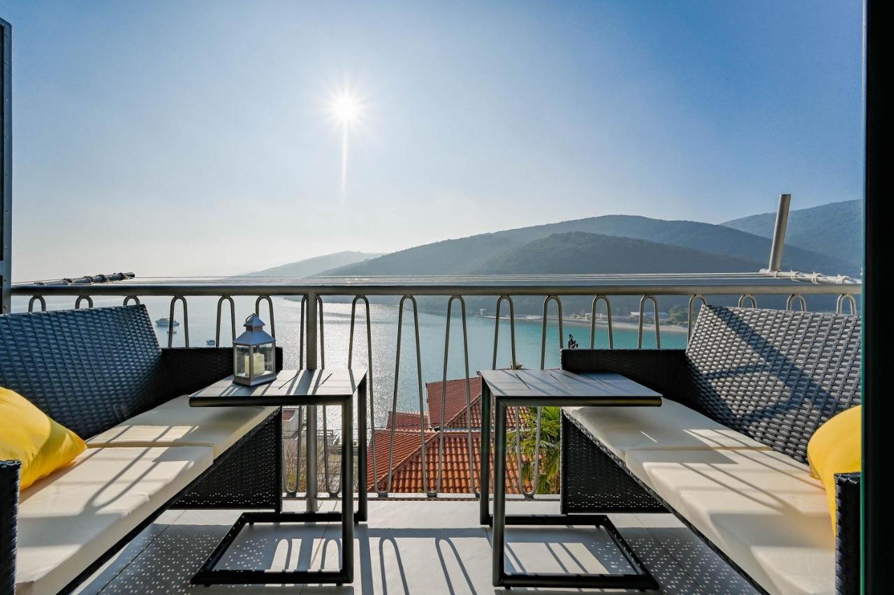 Apartment Noemi With A Direct Beach View Rabac Buitenkant foto