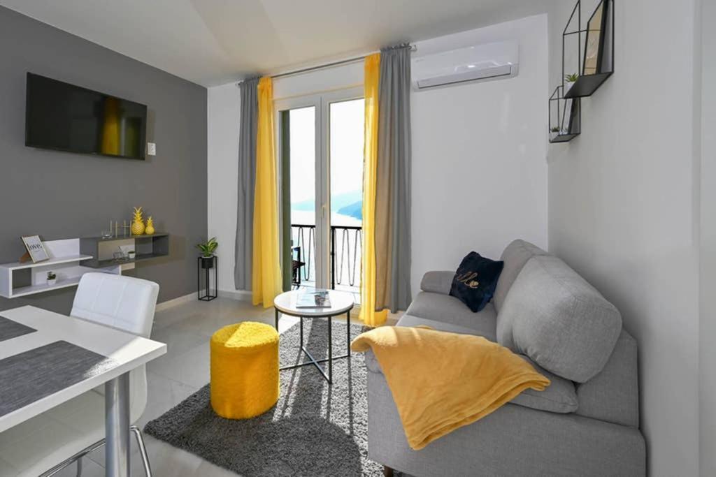 Apartment Noemi With A Direct Beach View Rabac Buitenkant foto